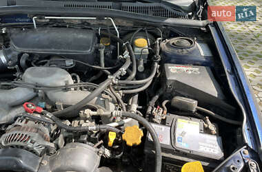 Седан Subaru Legacy 2004 в 