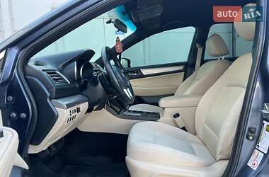 Седан Subaru Legacy 2014 в 