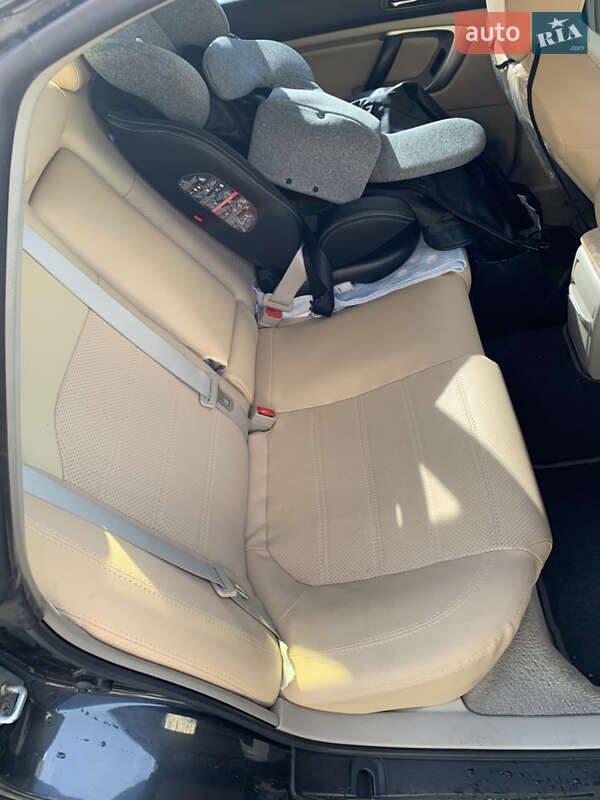 Седан Subaru Legacy 2007 в Киеве