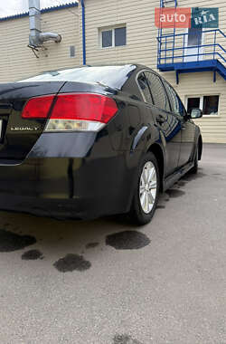Седан Subaru Legacy 2012 в 