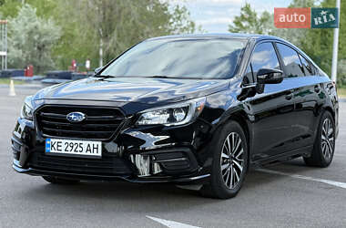 Седан Subaru Legacy 2018 в 