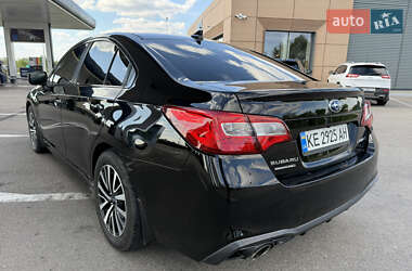 Седан Subaru Legacy 2018 в 