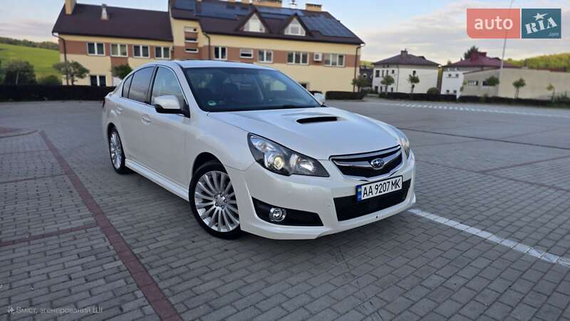 Седан Subaru Legacy 2012 в 