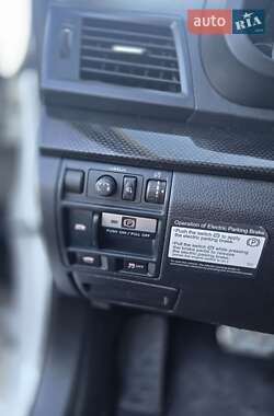 Седан Subaru Legacy 2012 в 