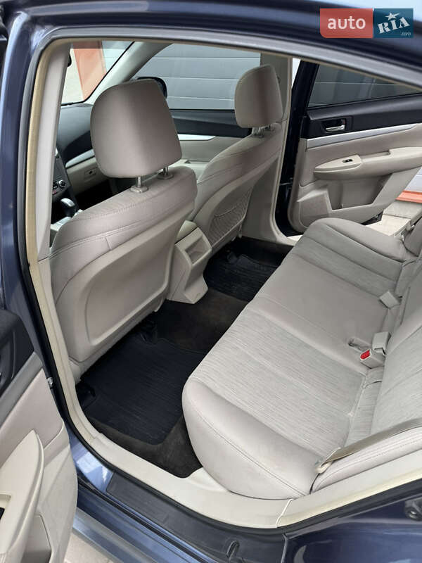 Седан Subaru Legacy 2014 в Сумах