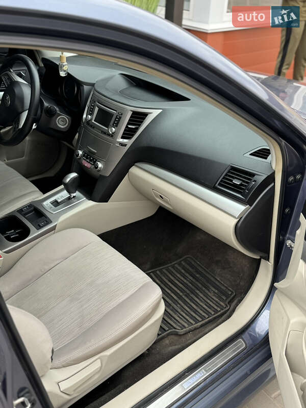 Седан Subaru Legacy 2014 в Сумах