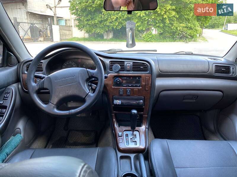 Седан Subaru Legacy 2000 в Днепре