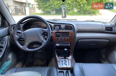 Седан Subaru Legacy 2000 в 