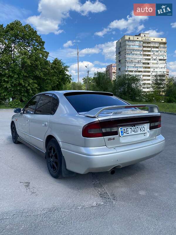 Седан Subaru Legacy 2000 в Днепре