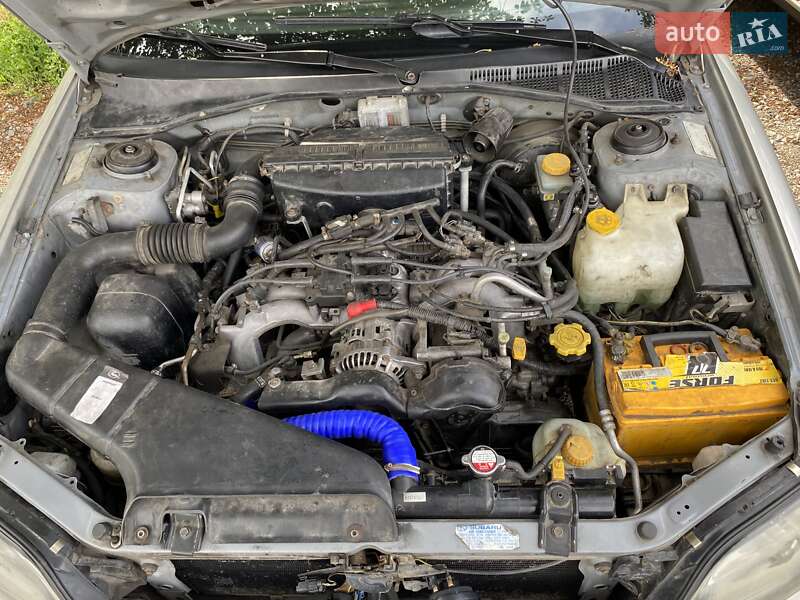 Седан Subaru Legacy 2000 в Днепре