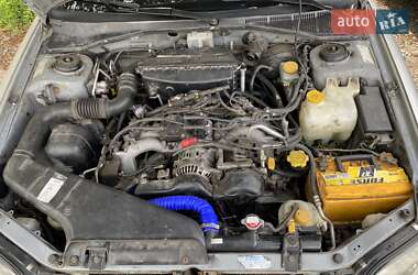 Седан Subaru Legacy 2000 в 