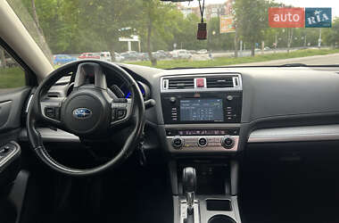Седан Subaru Legacy 2016 в 