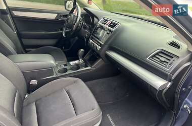 Седан Subaru Legacy 2016 в 