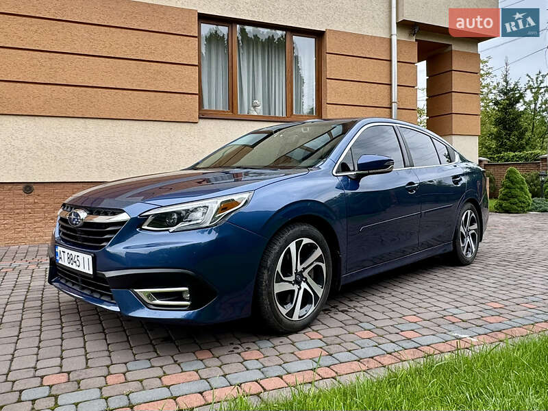 Седан Subaru Legacy 2022 в 