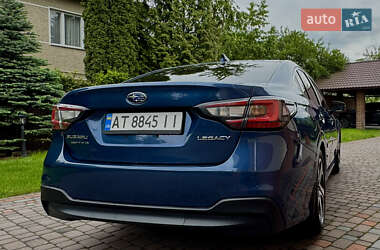 Седан Subaru Legacy 2022 в 