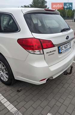 Універсал Subaru Legacy 2010 в 