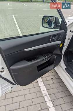 Універсал Subaru Legacy 2010 в 