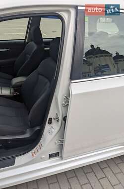 Універсал Subaru Legacy 2010 в 