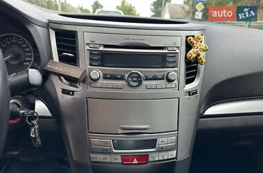 Седан Subaru Legacy 2010 в 