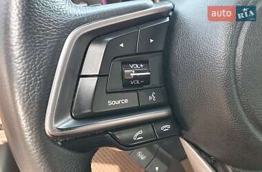 Седан Subaru Legacy 2018 в 