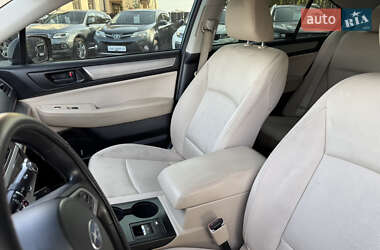 Седан Subaru Legacy 2017 в 
