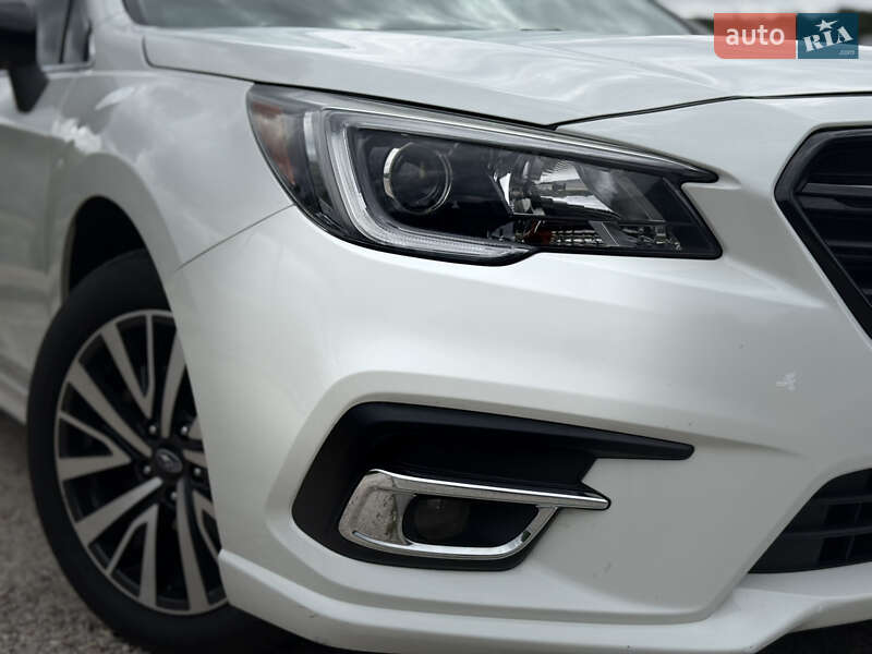 Седан Subaru Legacy 2018 в Дніпрі