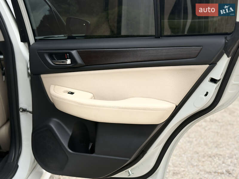 Седан Subaru Legacy 2018 в Дніпрі