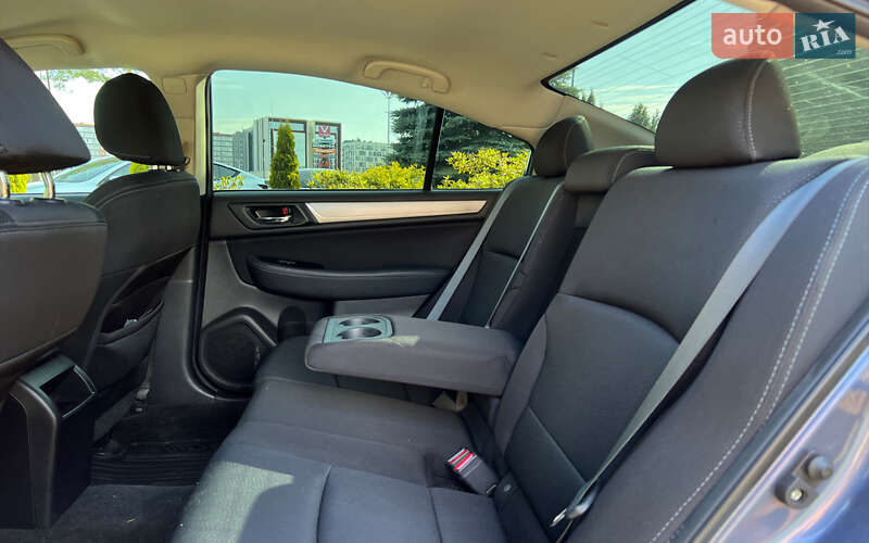 Седан Subaru Legacy 2014 в Львові