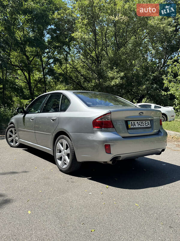 Седан Subaru Legacy 2007 в Києві