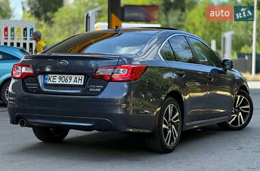 Седан Subaru Legacy 2016 в 