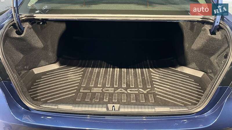 Седан Subaru Legacy 2022 в Киеве