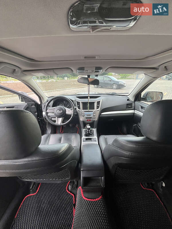 Универсал Subaru Legacy 2010 в Теофиполе