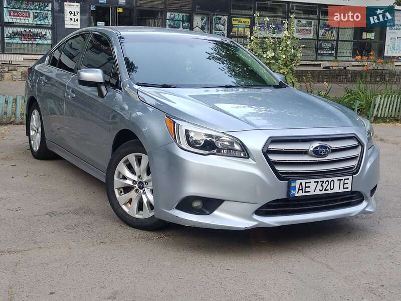 Subaru Legacy 2015