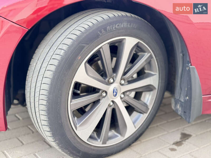 Седан Subaru Legacy 2014 в Житомире