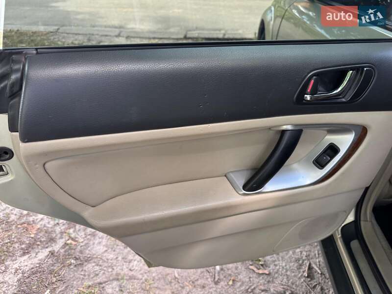 Универсал Subaru Legacy 2005 в Киеве