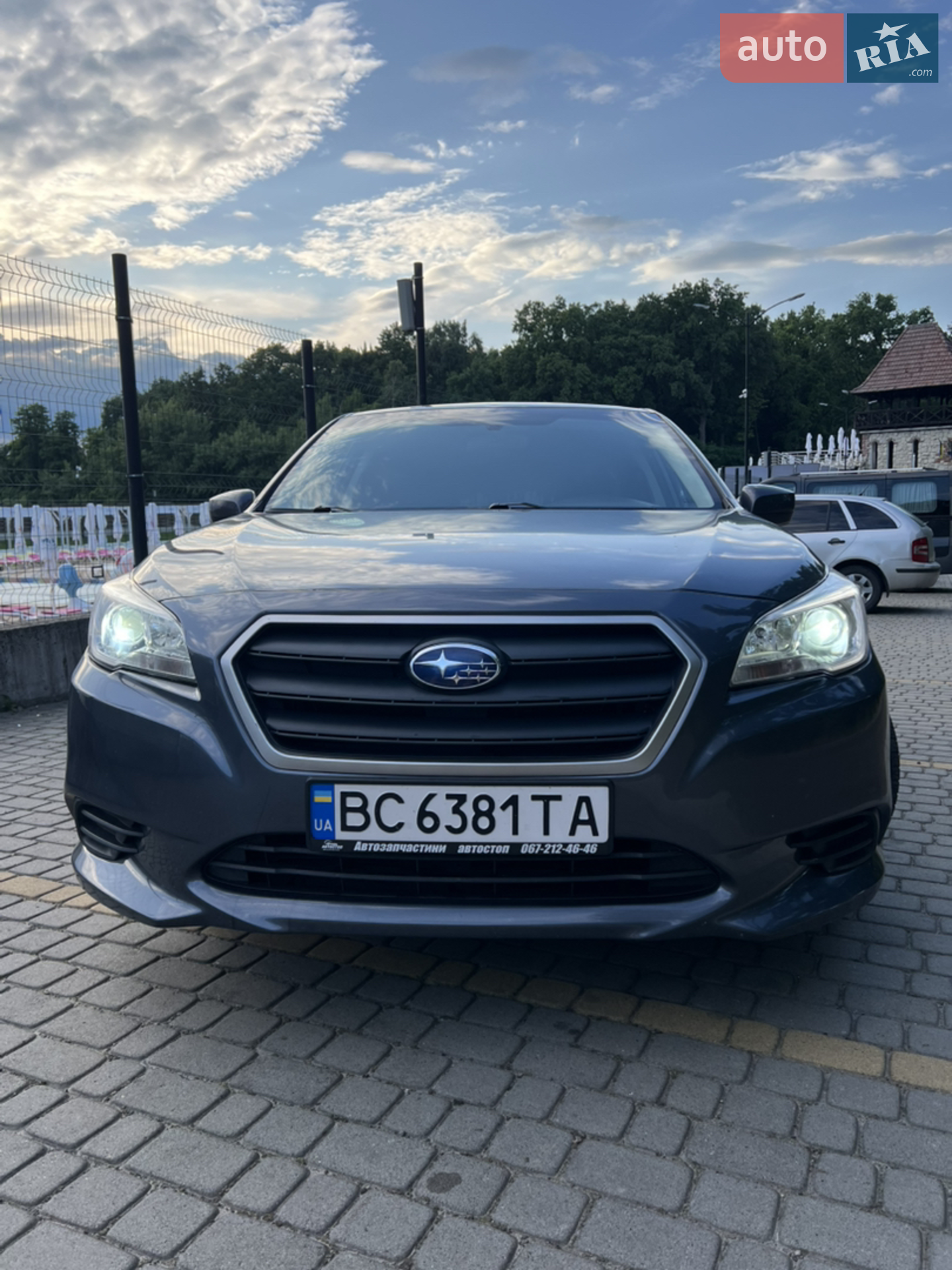 2017 Subaru Legacy - мініатюра 4