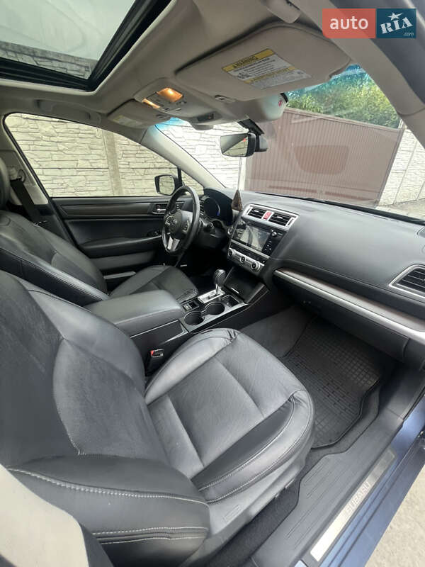 Седан Subaru Legacy 2016 в Днепре