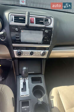 Седан Subaru Legacy 2015 в  фото 15 Седан Subaru Legacy 2015 в