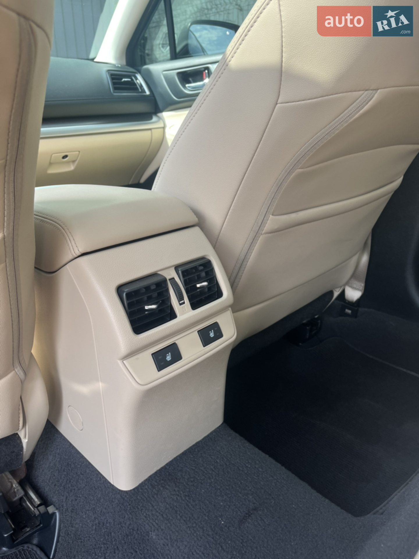 2015 Subaru Legacy - мініатюра 13