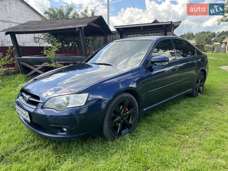 Седан Subaru Legacy 2005 в Зарічному