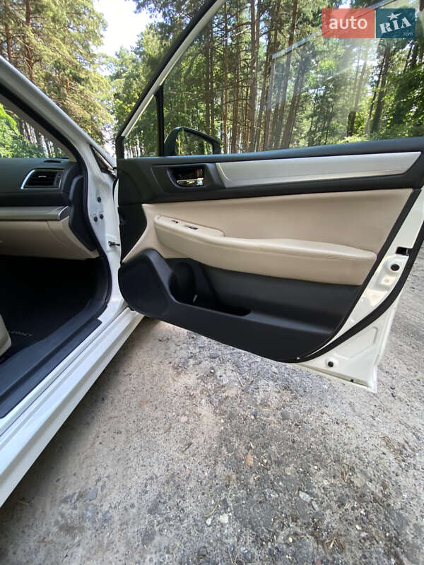 Седан Subaru Legacy 2017 в Вышгороде