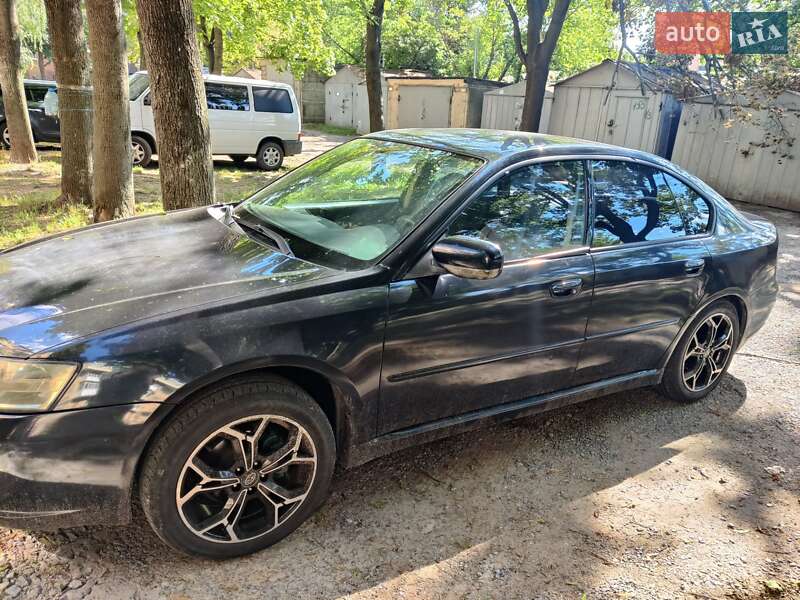 Subaru Legacy 2004