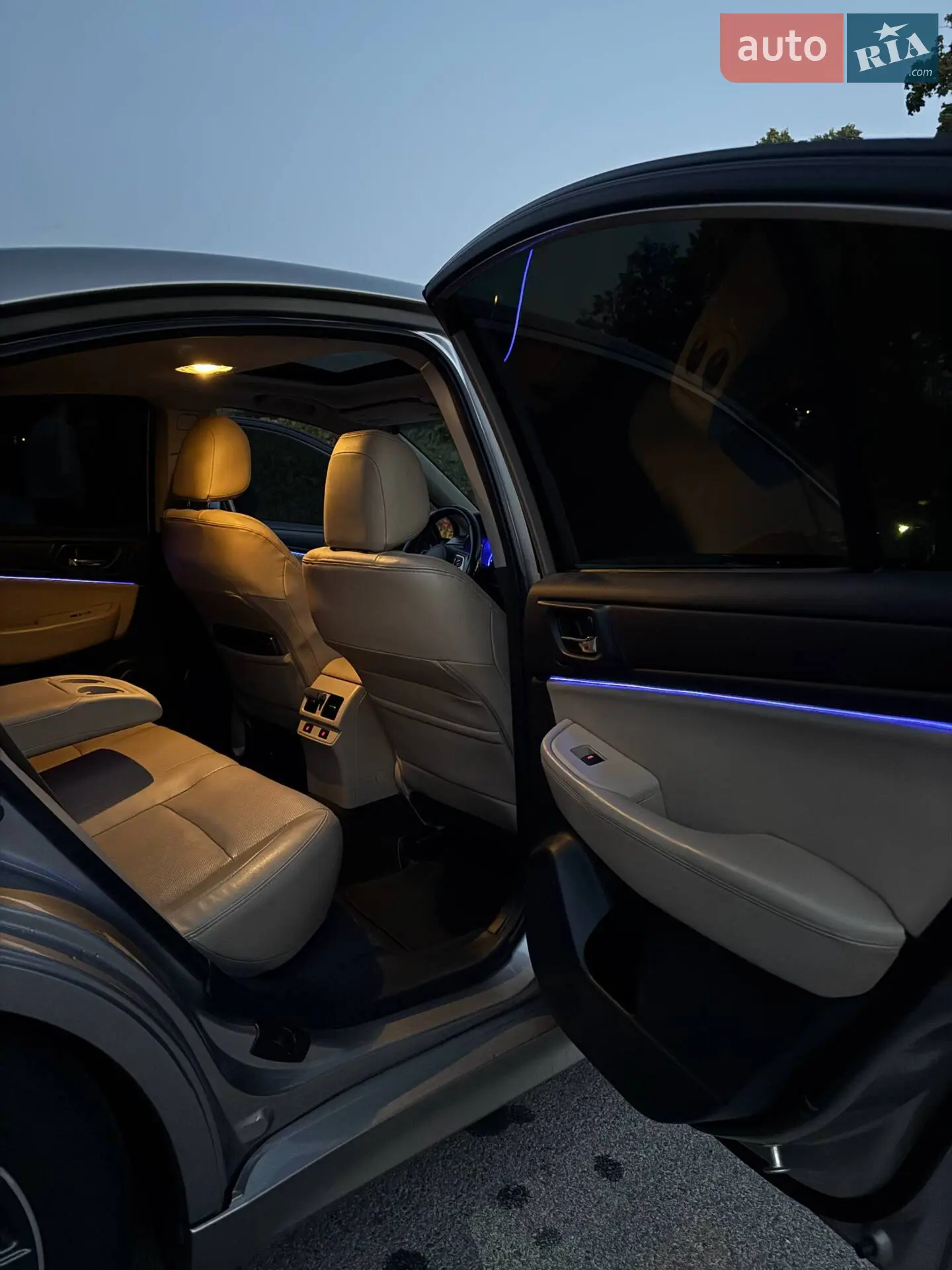 2016 Subaru Legacy - мініатюра 16