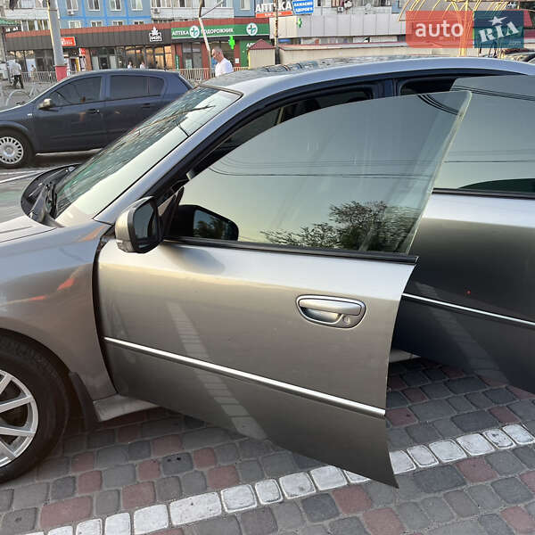 Седан Subaru Legacy 2006 в Днепре