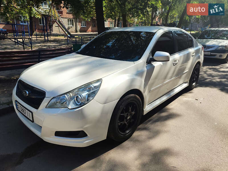 Subaru Legacy 2012