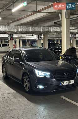 Седан Subaru Legacy 2015 в Киеве