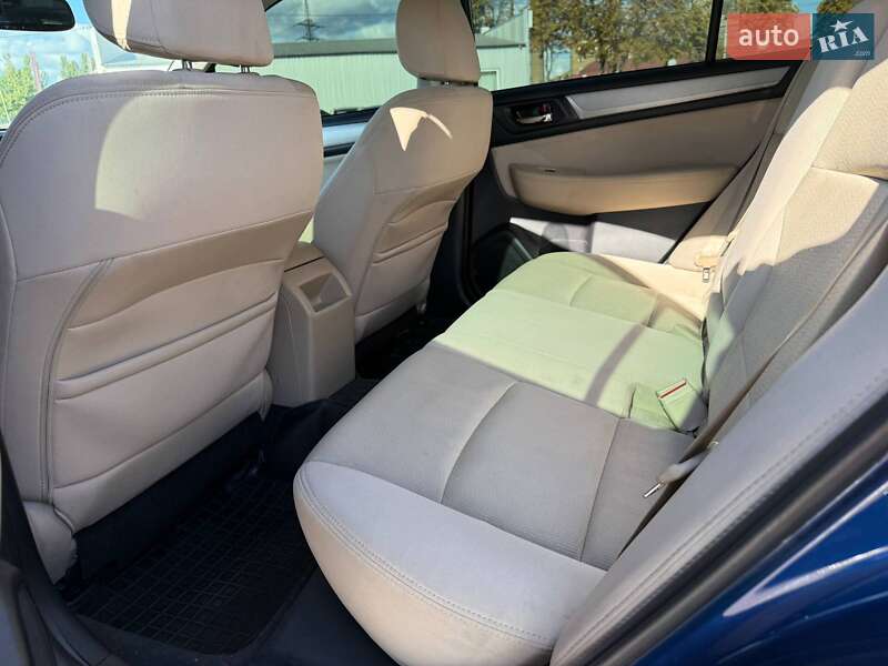 Седан Subaru Legacy 2015 в Киеве