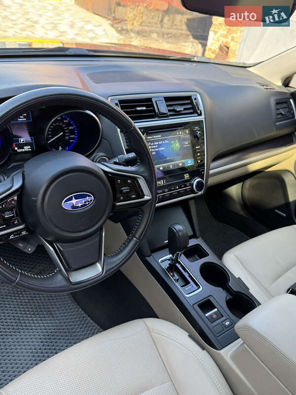Седан Subaru Legacy 2017 в Днепре