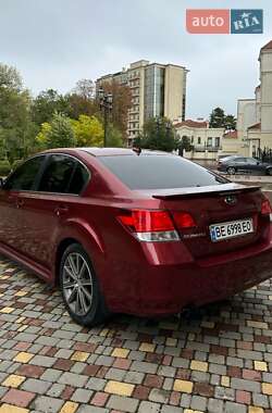 Седан Subaru Legacy 2013 в 