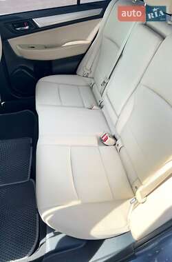 Седан Subaru Legacy 2017 в 